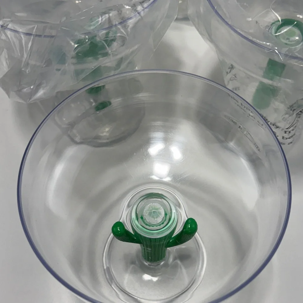 Cactus Stem Plastic Margarita Glasses - Set of 6 w/ Sombrero Straws-NWT